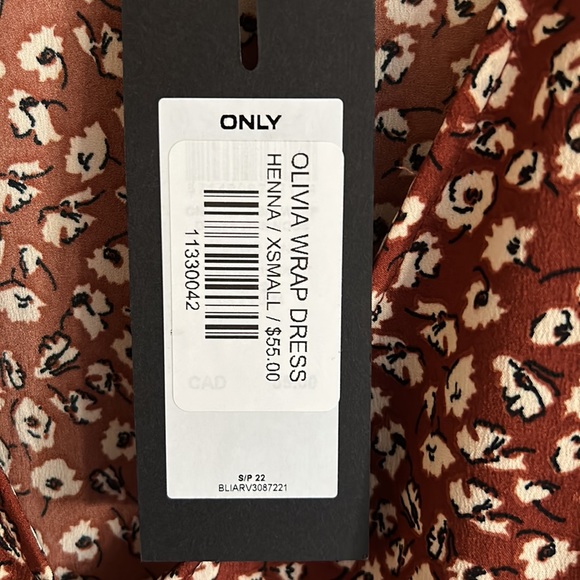 New women’s dress - Picture 4 of 8